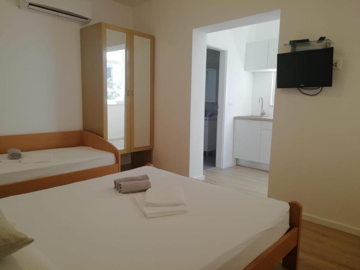 Apartments Maestral Makarska Bagian luar foto