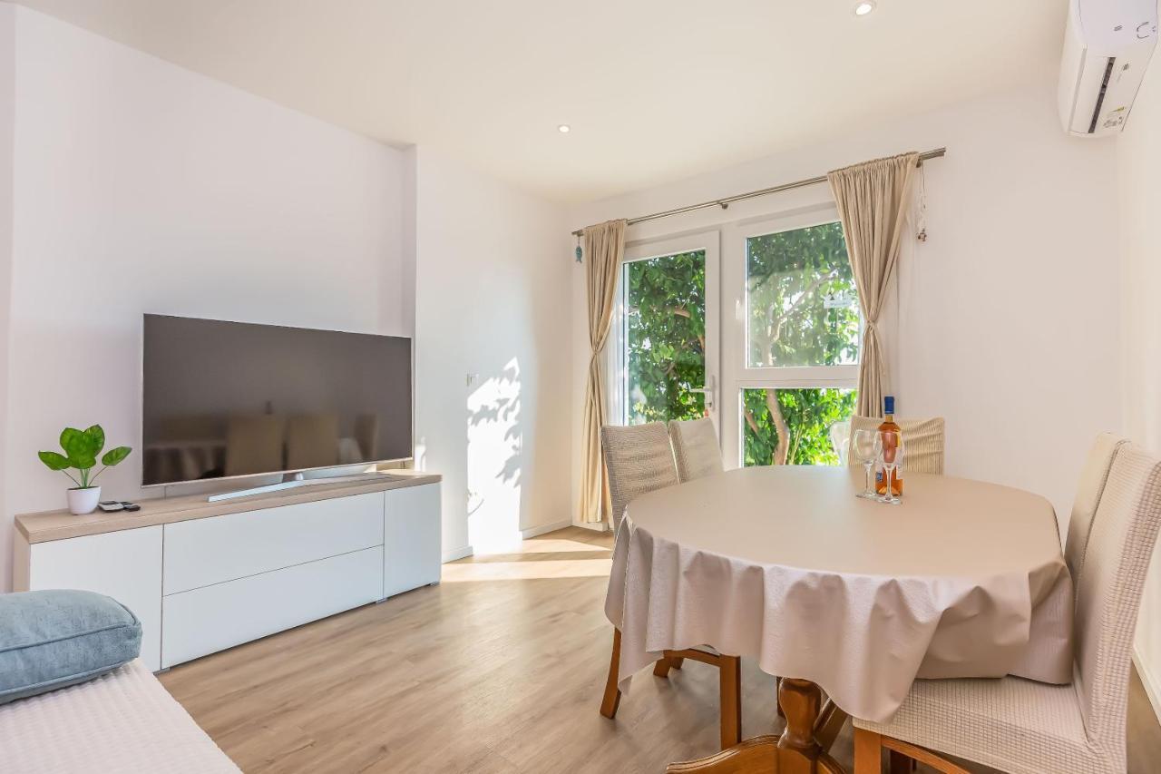 Apartments Maestral Makarska Bagian luar foto